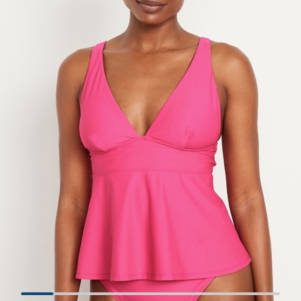 NWOT old navy tankini top